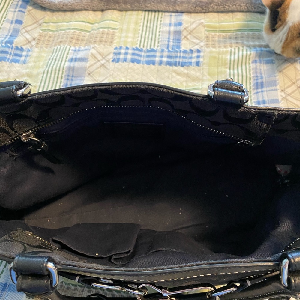 Handbag - Picture 4 of 5